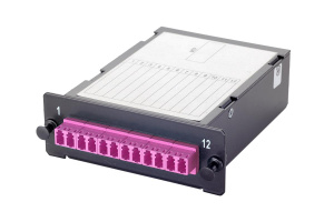 Кассета Q-SLOT 12×LC на 1×MPO(12) (male) OM4, полярность A, черный