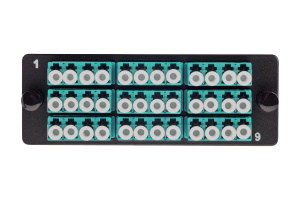 Комплект планка Q-SLOT с 9 адаптерами квадро LC OM3, монтажные шнуры, КДЗС