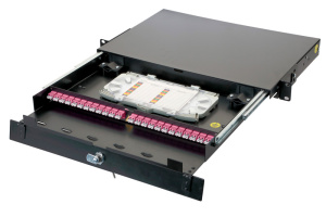 Оптическая панель серии 47D-24, 19'' 1U выдвижная, корпус на 24 адаптера, 2 дуплекс LC адаптера, OM4