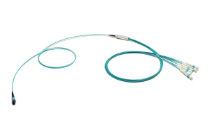 Разветвительная кабельная сборка (гидра) 1×MPO(12) (male) – LC(12), OM3, 1 м, выносы 0,5 м