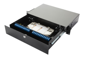 Оптическая панель серии 47F-48, 19'' 2U выдвижная, корпус на 48 адаптеров, 2 симплекс SC адаптера, OS2