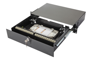 Оптическая панель серии 47F-48, 19'' 2U выдвижная, корпус на 48 адаптеров, 2 дуплекс LC адаптера, OM2