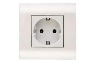 Розетка 2P+E немецкий стандарт 45 × 45 мм, с защитными шторками, белый