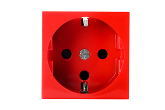Розетка 2P+E немецкий стандарт 45 × 45 мм, с защитными шторками, с механической блокировкой, красный