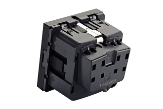 Розетка 2P+E немецкий стандарт 45 × 45 мм, с защитными шторками, графитовый черный