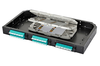 Комплект планка Q-SLOT с 6 адаптерами дуплекс LC OM3, монтажные шнуры, КДЗС