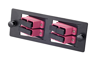 Планка Q-SLOT с 4 адаптерами дуплекс SC OM4, наклонные