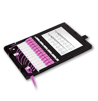 Кассетный модуль слотовый серии HD 47M-30, 24 × LC OM4, КДЗС, сплайс-кассета на 24 соединения, черный