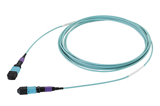 Оптические шнуры серии CORE 12 1 × MTP PRO(12) — 1 × MTP PRO(12), 12 волокон, OM3, 7 м, male-female, полярность B, ULL