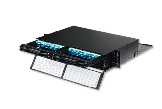 Кассетный модуль слотовый серии HD 47M-30, 24 × LC OS2, КДЗС, сплайс-кассета на 24 соединения, черный